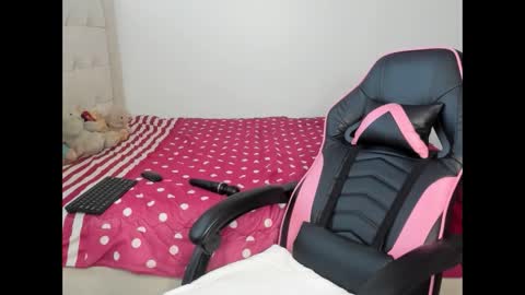 Snapshot of trizzytariaa chatting on January 2025 03:48:02 AM Taria online show from January 2025 03:48:02 AM