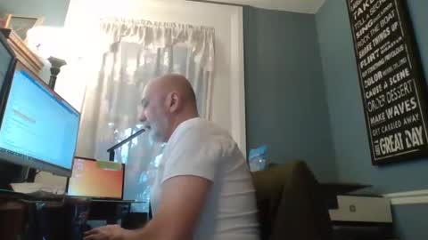 Snapshot of trodgers136 chatting on December 2024 02:22:01 PM TRodgers online show from December 2024 02:22:01 PM