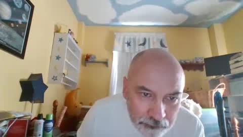 Snapshot of trodgers136 chatting on February 2025 05:35:01 PM TRodgers online show from February 2025 05:35:01 PM