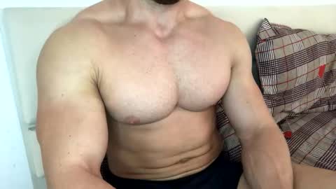 Snapshot of troncq chatting on September 2025 09:11:02 AM Troncq online show from September 2025 09:11:02 AM