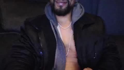 Snapshot of tropppel888 chatting on December 2025 06:39:01 PM Open minded - Hetro - Male online show from December 2025 06:39:01 PM