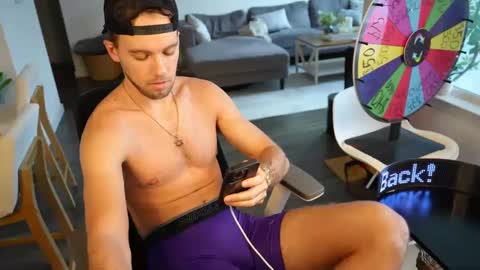 Troy Green online show from September 2025 08:53:01 PM