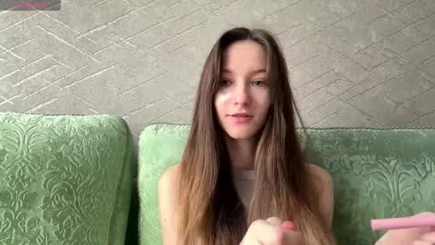 Hello Viola here   Help me to make 50 thumbs up 333 online show from April 2026 08:00:02 AM