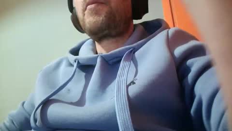 truble_again online show from April 2026 05:29:01 PM