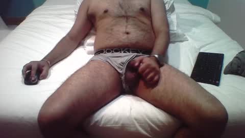 Snapshot of trvling_paul chatting on December 2024 01:43:02 PM trvling_paul online show from December 2024 01:43:02 PM