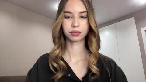 tryme_muse online show from November 2025 03:11:02 PM