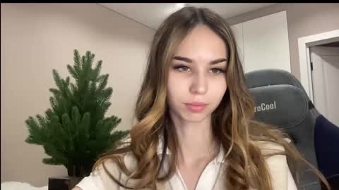 tryme_muse online show from December 2025 05:07:02 PM