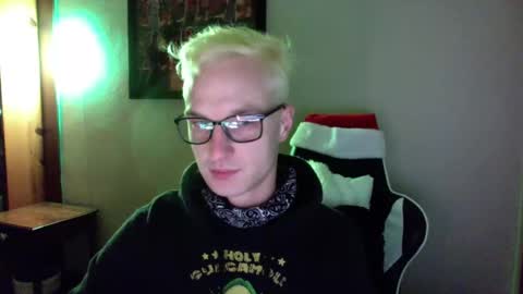 Treistoph online show from December 2024 08:02:01 AM