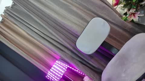 Chloe online show from December 2024 11:50:02 AM