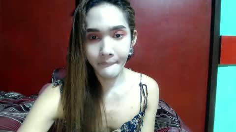 Carla online show from March 2025 05:04:01 PM