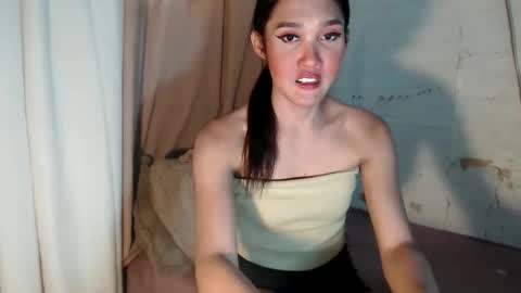 Carla online show from October 2025 01:04:02 AM