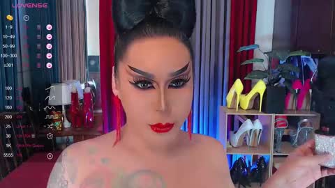 Tsbubblebutt online show from November 2025 04:55:01 AM