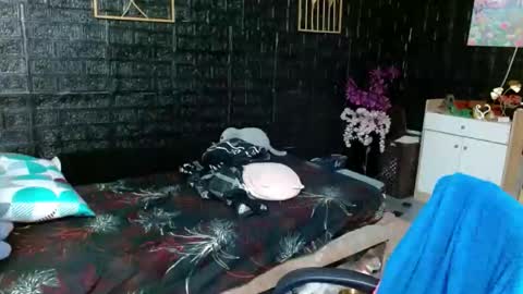 SHENA  online show from March 2026 03:01:02 AM