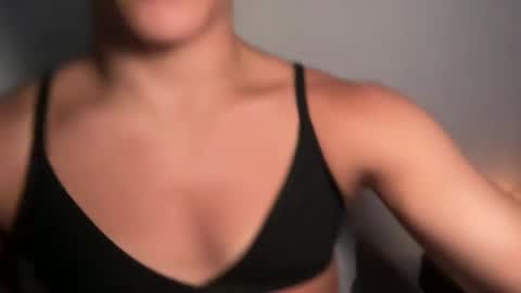 Snapshot of tsj777 chatting on September 2025 10:20:01 AM tsj777 online show from September 2025 10:20:01 AM