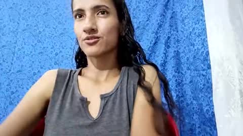Snapshot of tsmilingg chatting on May 2026 10:47:01 AM Dulce online show from May 2026 10:47:01 AM