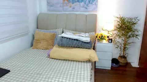 Graciella online show from November 2025 05:30:02 AM