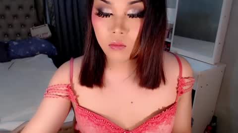 Snapshot of tsscarlett_xx chatting on June 2026 04:45:01 PM jayvie online show from June 2026 04:45:01 PM