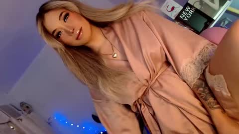 Snapshot of tssluttycutie chatting on February 2025 05:52:02 AM MARIA online show from February 2025 05:52:02 AM