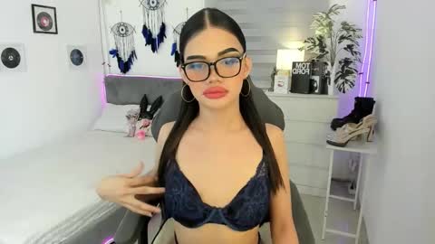 tstoni_talks online show from October 2025 06:05:02 PM