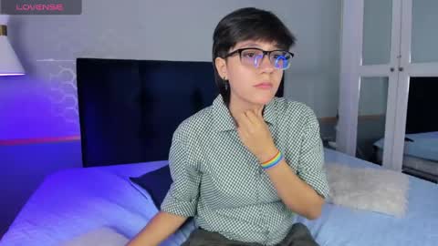 Snapshot of tsuki_maru chatting on September 2025 08:54:02 PM Maru online show from September 2025 08:54:02 PM