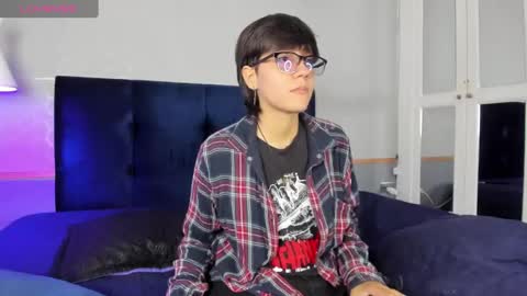 Snapshot of tsuki_maru chatting on October 2025 07:43:01 PM Maru online show from October 2025 07:43:01 PM