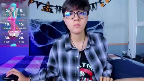 Snapshot of tsuki_maru chatting on October 2025 08:18:01 PM Maru online show from October 2025 08:18:01 PM