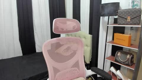 tsuncutrhein online show from November 2025 08:03:02 AM