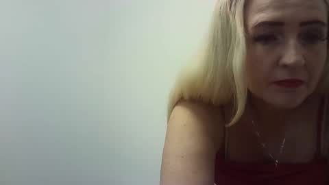 Snapshot of ttrnynela chatting on October 2025 07:20:02 AM Ttrnynela online show from October 2025 07:20:02 AM