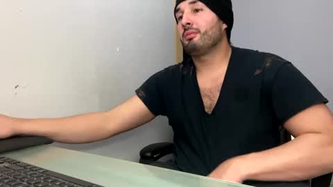 Snapshot of tuamante000 chatting on December 2024 01:51:01 AM Stimulation make me Cum in Public or in Pvt online show from December 2024 01:51:01 AM