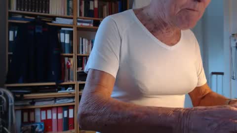 FINN but call me NANNA online show from January 2025 11:03:02 AM