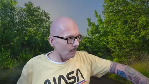 Snapshot of tumbles05 chatting on October 2025 09:10:02 PM tumbling through online show from October 2025 09:10:02 PM