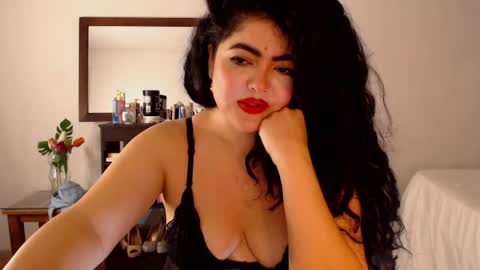 Snapshot of tuti_sex chatting on April 2026 04:01:01 AM tuti online show from April 2026 04:01:01 AM