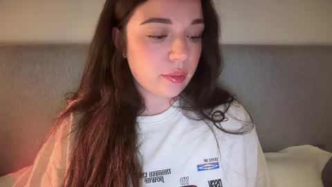 Snapshot of tutti_frutti_ chatting on July 2026 06:55:02 PM Ariana online show from July 2026 06:55:02 PM