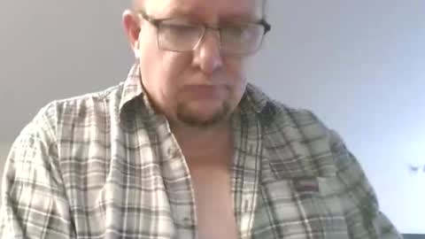 Tweeter74 online show from June 2026 04:51:01 PM