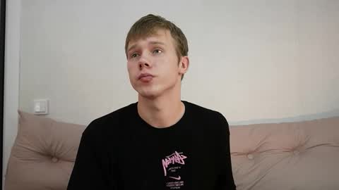 Angus online show from November 2025 07:19:01 PM