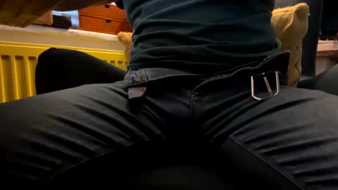 Snapshot of twickenhamthickshaft chatting on February 2025 04:04:01 PM Fred Eric Smitherton online show from February 2025 04:04:01 PM