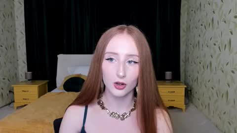 twilightserenade online show from November 2025 07:49:02 PM