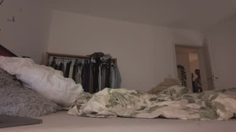 TwinFlameDesire online show from October 2025 10:15:01 PM