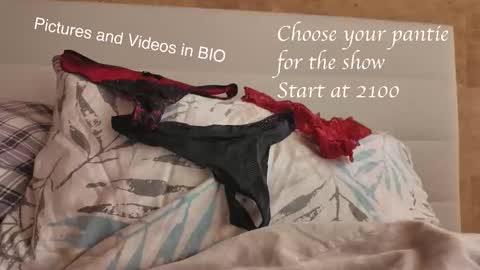 TwinFlameDesire online show from October 2025 06:12:01 PM