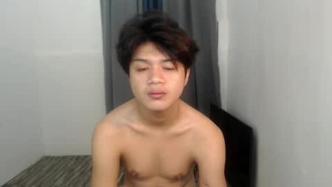 Snapshot of twink_blaze chatting on October 2025 11:38:01 PM BLAZE online show from October 2025 11:38:01 PM