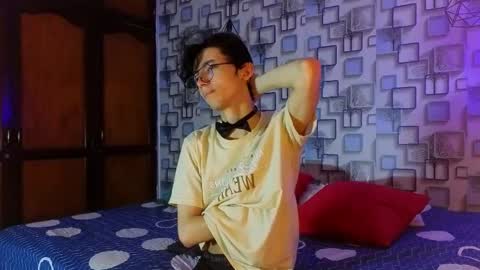 Snapshot of twink_sebas7 chatting on April 2026 12:19:02 PM Sebastin online show from April 2026 12:19:02 PM