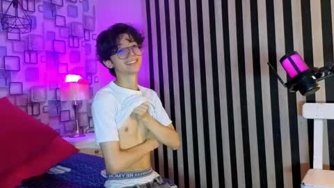 Snapshot of twink_sebas7 chatting on April 2026 12:26:02 PM Sebastin online show from April 2026 12:26:02 PM
