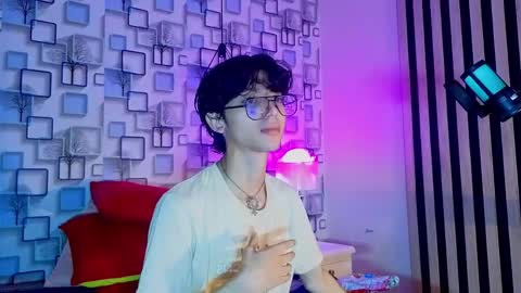 Snapshot of twink_sebas7 chatting on May 2026 12:21:02 PM Sebastin online show from May 2026 12:21:02 PM
