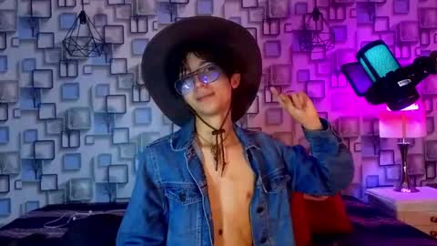 Snapshot of twink_sebas7 chatting on May 2026 12:10:01 PM Sebastin online show from May 2026 12:10:01 PM