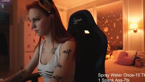 Snapshot of twinkle_fox chatting on January 2026 10:33:02 PM Alice online show from January 2026 10:33:02 PM