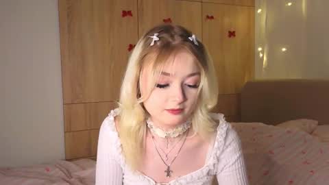 twinklefluff online show from February 2026 04:14:02 PM