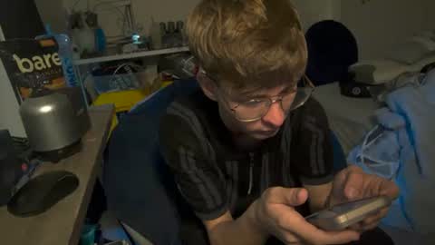 Snapshot of twinktools chatting on October 2025 02:57:01 PM shytwink online show from October 2025 02:57:01 PM