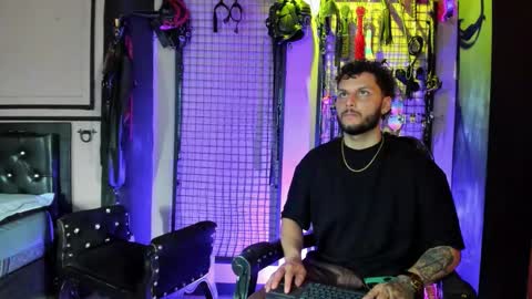 Clio  Tadeo online show from December 2025 06:17:01 PM