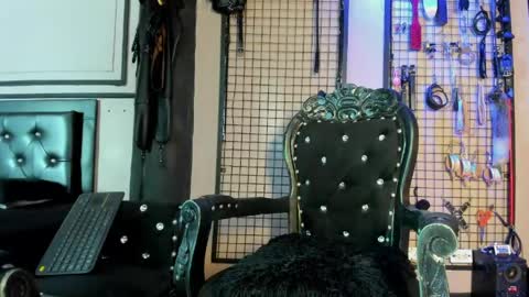 Snapshot of twisted_fantasy_ chatting on May 2026 02:51:02 AM Clio Tadeo online show from May 2026 02:51:02 AM