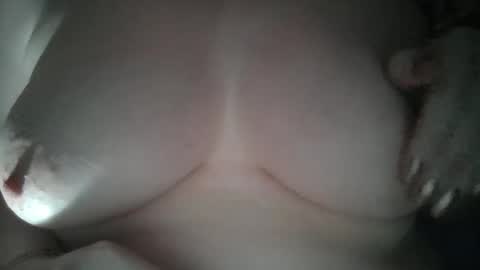 twixie33 online show from January 2025 02:09:01 AM